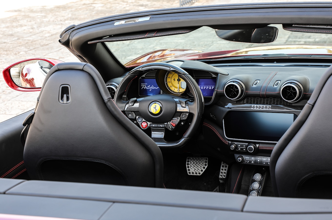 2018 Ferrari Portofino Interior Cockpit Wallpapers #115 of 118
