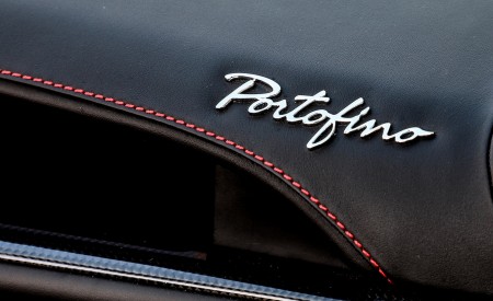 2018 Ferrari Portofino Interior Detail Wallpapers 450x275 (113)