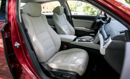 2018 Honda Accord Hybrid Interior Front Seats Wallpapers 450x275 (15)