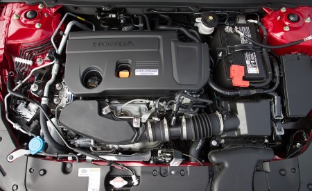 2018 Honda Accord Sport 2.0T Manual Engine Wallpapers 450x275 (43)