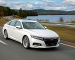 2018 Honda Accord Touring 1.5T Front Three-Quarter Wallpapers 150x120 (63)