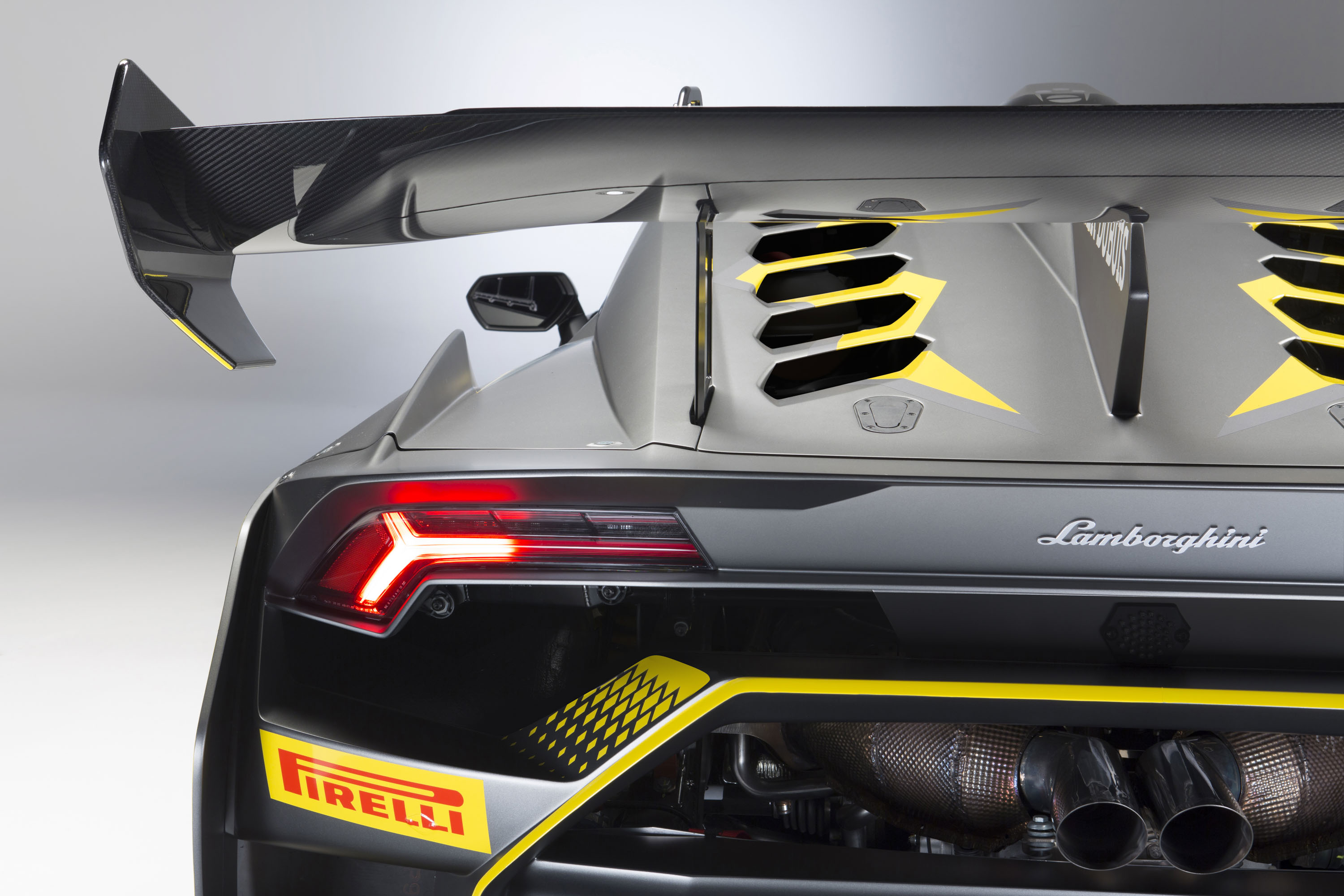 2018 Lamborghini Huracán Super Trofeo EVO Spoiler Wallpapers (9)