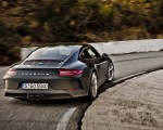 2018 Porsche 911 GT3 with Touring Package Rear Three-Quarter Wallpapers 150x120 (58)