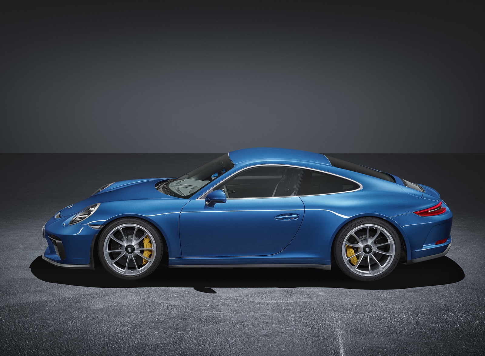 2018 Porsche 911 GT3 with Touring Package Side Wallpapers #83 of 83