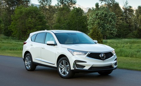2019 Acura RDX Front Three-Quarter Wallpapers 450x275 (135)