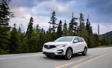2019 Acura RDX Front Three-Quarter Wallpapers 450x275 (121)