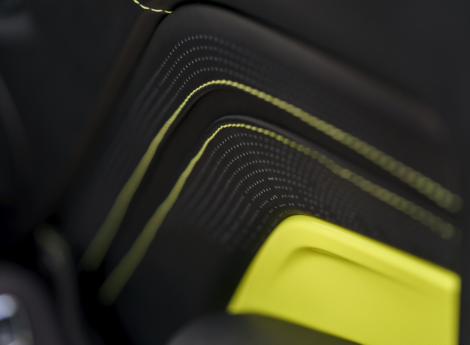 2019 Aston Martin Vantage (Onyx Black) Interior Detail Wallpapers #125 of 125