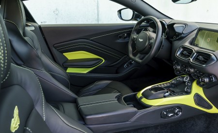 2019 Aston Martin Vantage (Onyx Black) Interior Front Seats Wallpapers 450x275 (113)