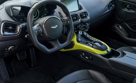 2019 Aston Martin Vantage (Onyx Black) Interior Steering Wheel Wallpapers 450x275 (115)