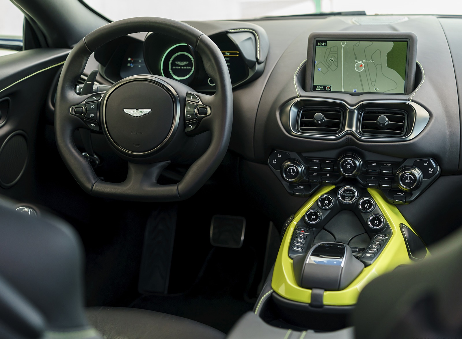 2019 Aston Martin Vantage (Onyx Black) Interior Wallpapers #111 of 125