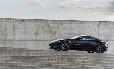 2019 Aston Martin Vantage (Onyx Black) Side Wallpapers 450x275 (76)