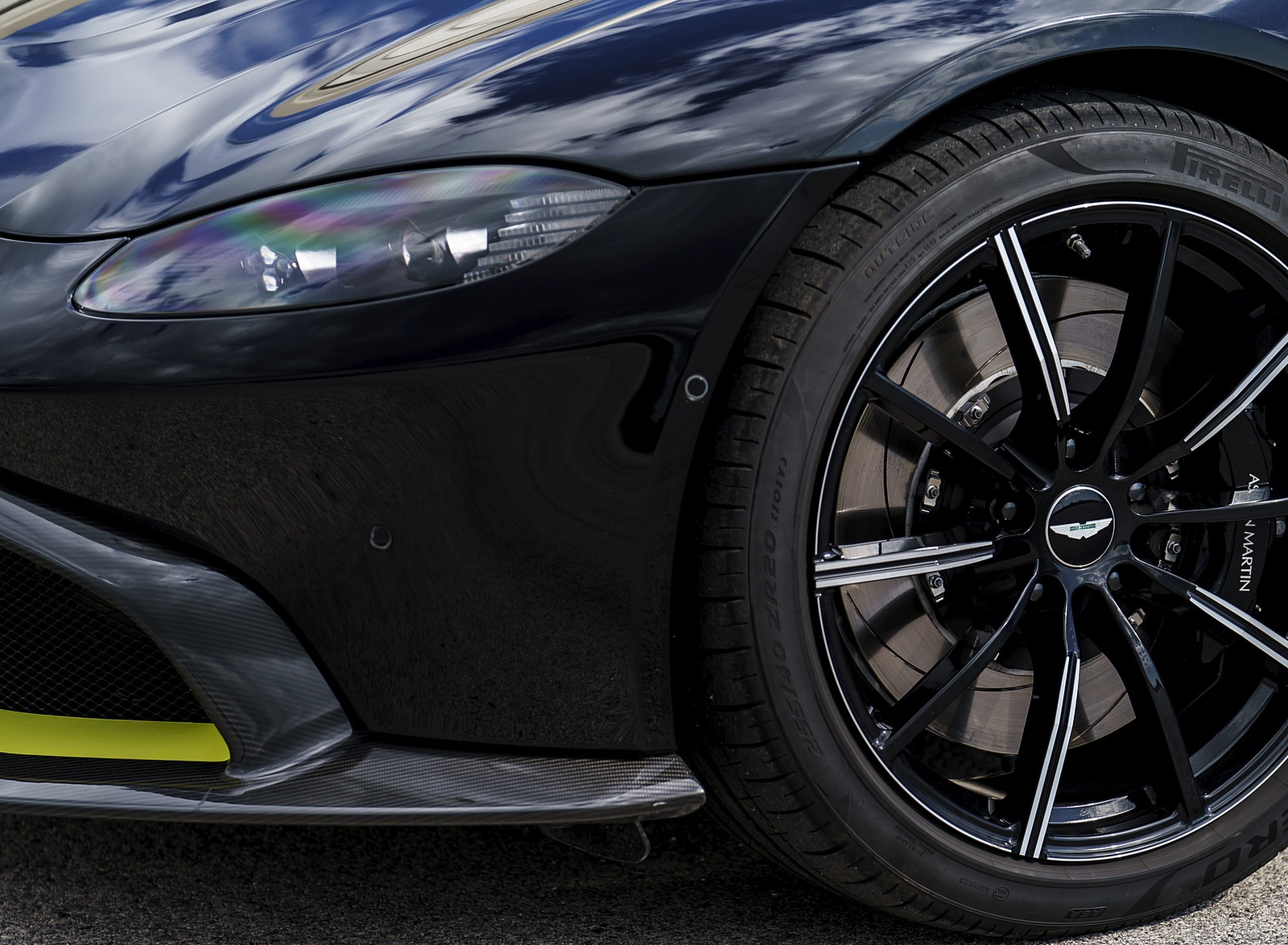 2019 Aston Martin Vantage (Onyx Black) Wheel Wallpapers #105 of 125