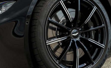 2019 Aston Martin Vantage (Onyx Black) Wheel Wallpapers 450x275 (106)
