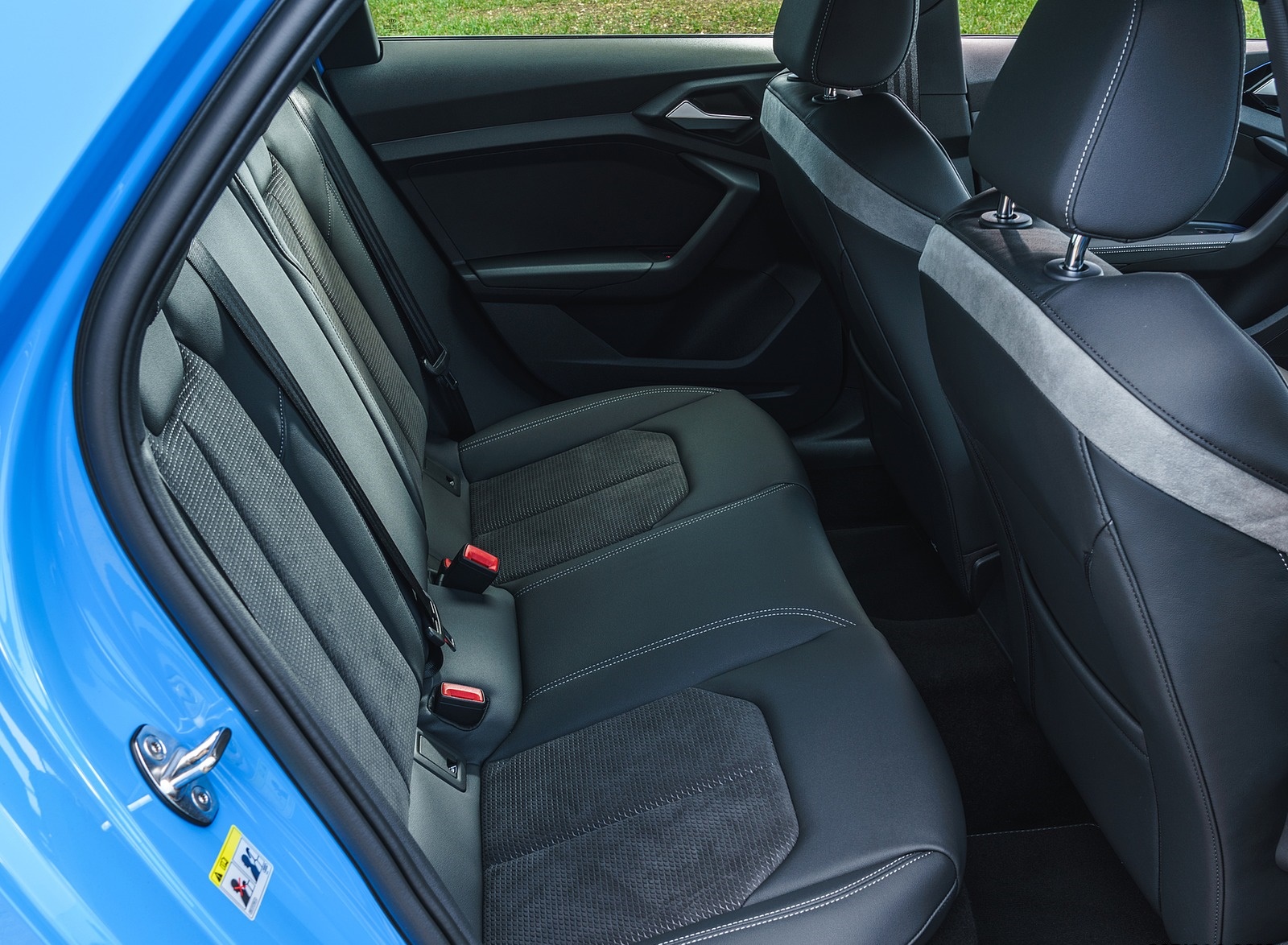 2019 Audi A1 Sportback 30 TFSI S-Line (UK-Spec) Interior Rear Seats Wallpapers #88 of 89