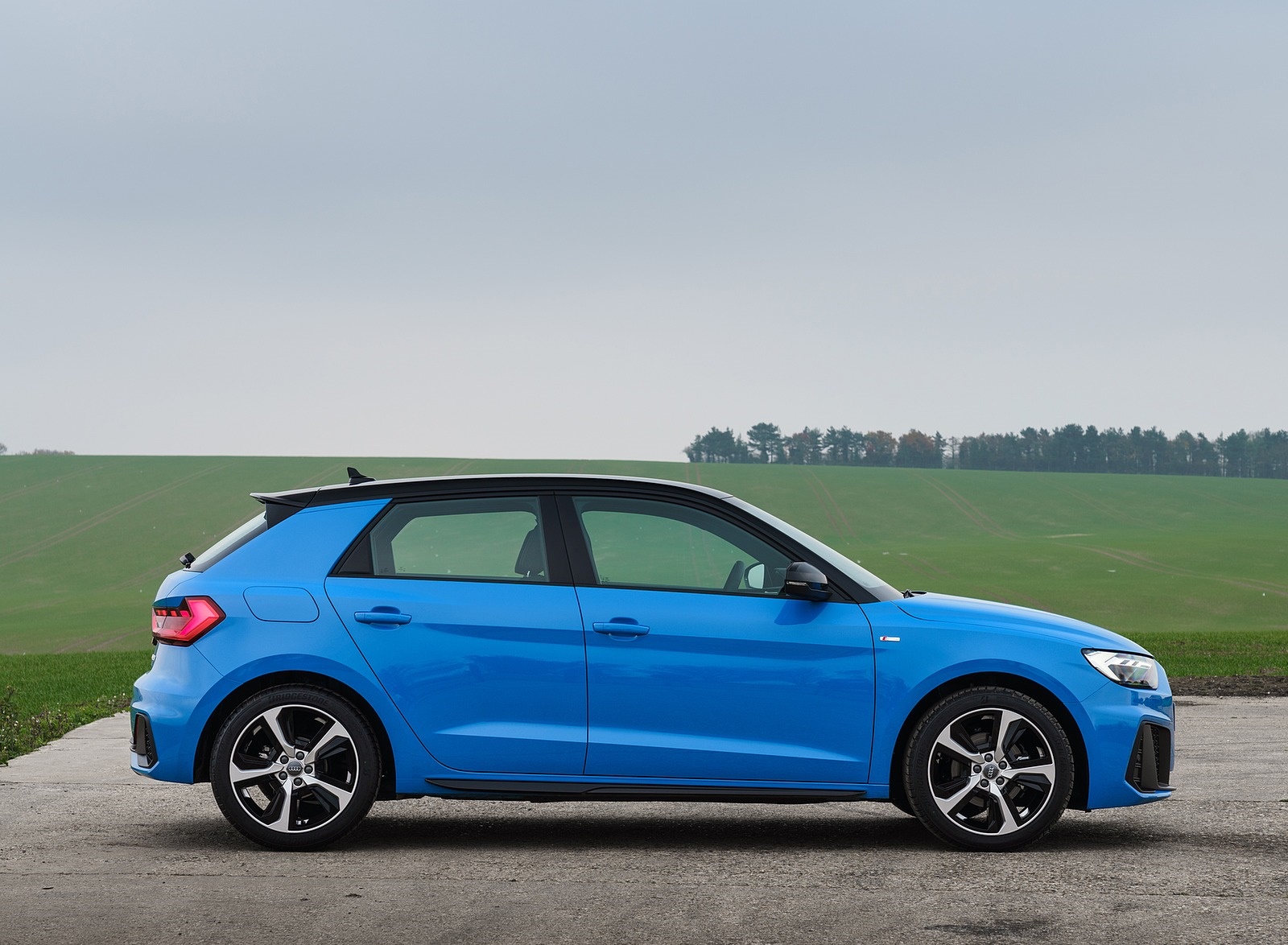 2019 Audi A1 Sportback 30 Tfsi S Line Uk Spec Side Wallpapers