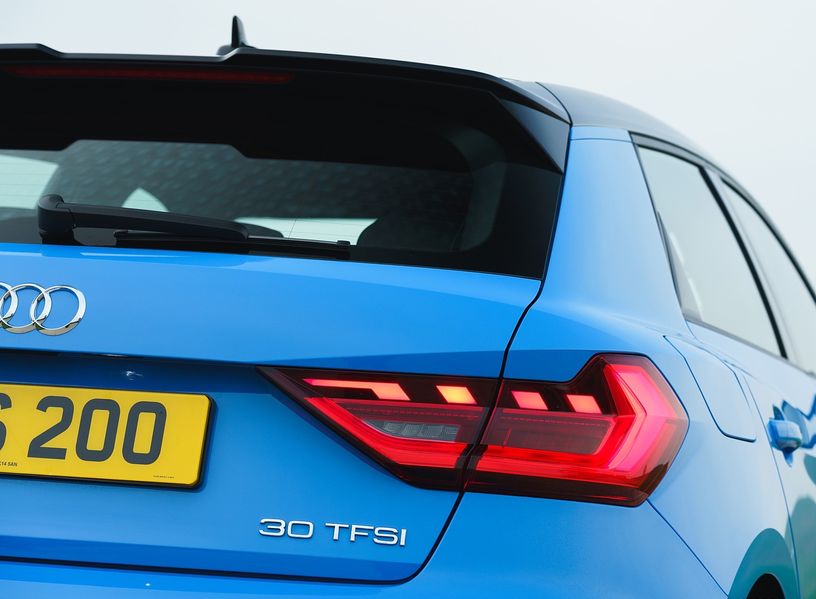 2019 Audi A1 Sportback 30 TFSI S-Line (UK-Spec) Tail Light Wallpapers #82 of 89