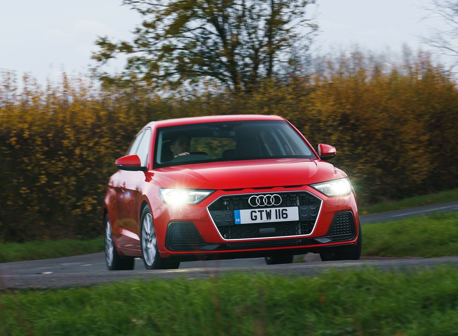2019 Audi A1 Sportback 30 TFSI (UK-Spec) Front Wallpapers #26 of 89