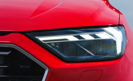 2019 Audi A1 Sportback 30 TFSI (UK-Spec) Headlight Wallpapers 450x275 (45)