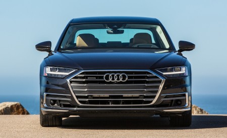 2019 Audi A8 (US-Spec) Front Wallpapers 450x275 (14)