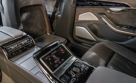 2019 Audi A8 (US-Spec) Interior Rear Seats Wallpapers 450x275 (25)