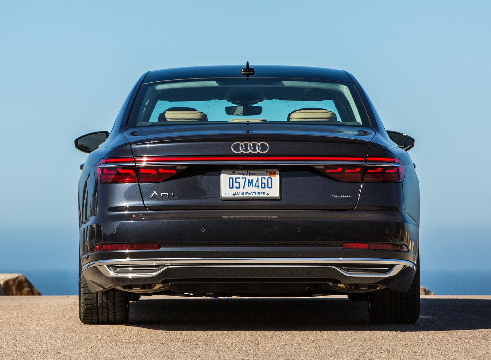 2019 Audi A8 (US-Spec) Rear Wallpapers #15 of 31