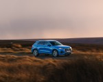 2019 Audi Q3 35 TFSI (UK-Spec) Front Three-Quarter Wallpapers 150x120 (43)