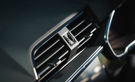 2019 Audi Q3 35 TFSI (UK-Spec) Interior Detail Wallpapers 450x275 (102)