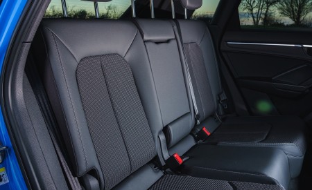 2019 Audi Q3 35 TFSI (UK-Spec) Interior Rear Seats Wallpapers 450x275 (96)
