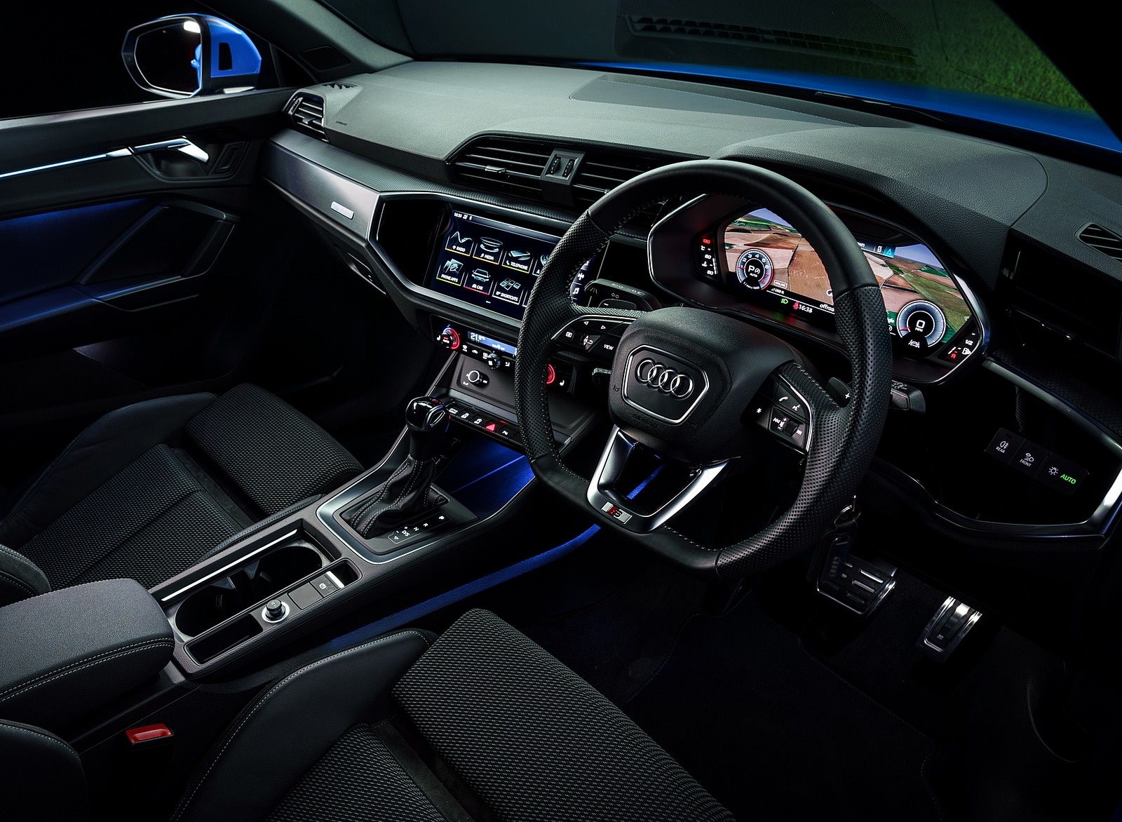 2019 Audi Q3 35 TFSI (UK-Spec) Interior Steering Wheel Wallpapers #86 of 102