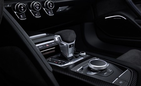 2019 Audi R8 Coupe Interior Detail Wallpapers 450x275 (49)