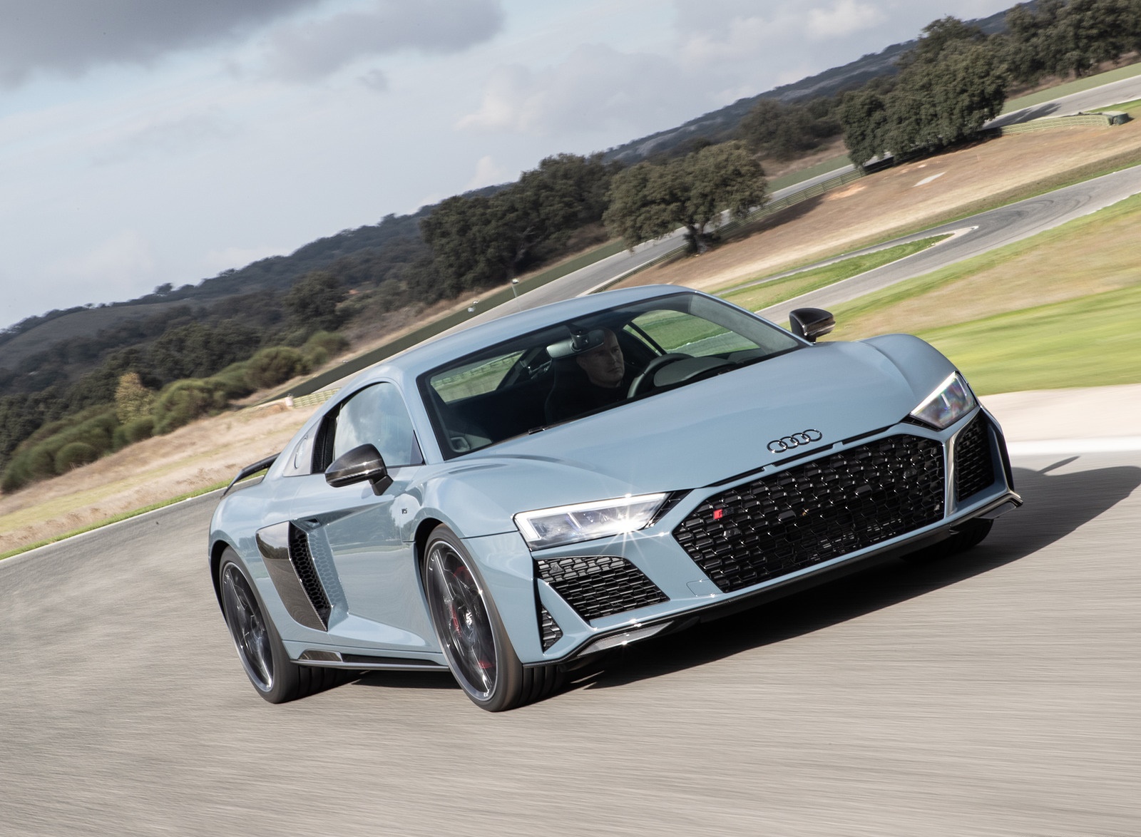 2019 Audi R8 V10 Coupe (Color: Kemora Gray Metallic) Front Three-Quarter Wallpapers #21 of 59