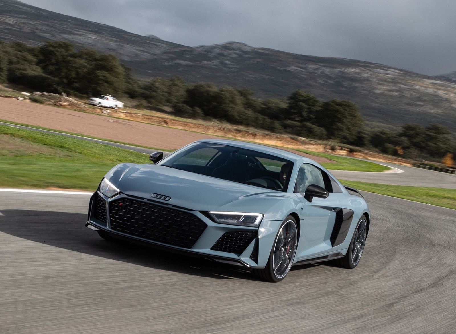 2019 Audi R8 V10 Coupe (Color: Kemora Gray Metallic) Front Wallpapers #17 of 59