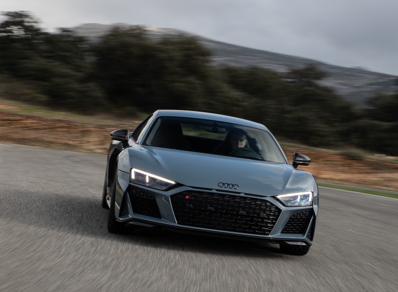 2019 Audi R8 V10 Coupe (Color: Kemora Gray Metallic) Front Wallpapers #18 of 59