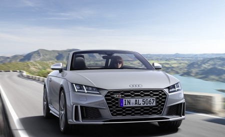 2019 Audi TTS Roadster (Color: Nardo Gray) Front Wallpapers 450x275 (26)