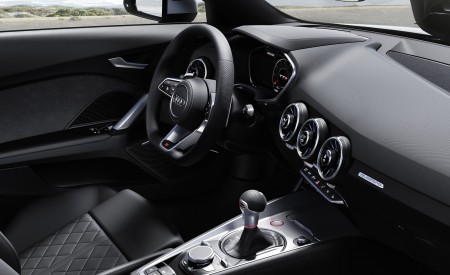 2019 Audi TTS Roadster Interior Seats Wallpapers 450x275 (38)