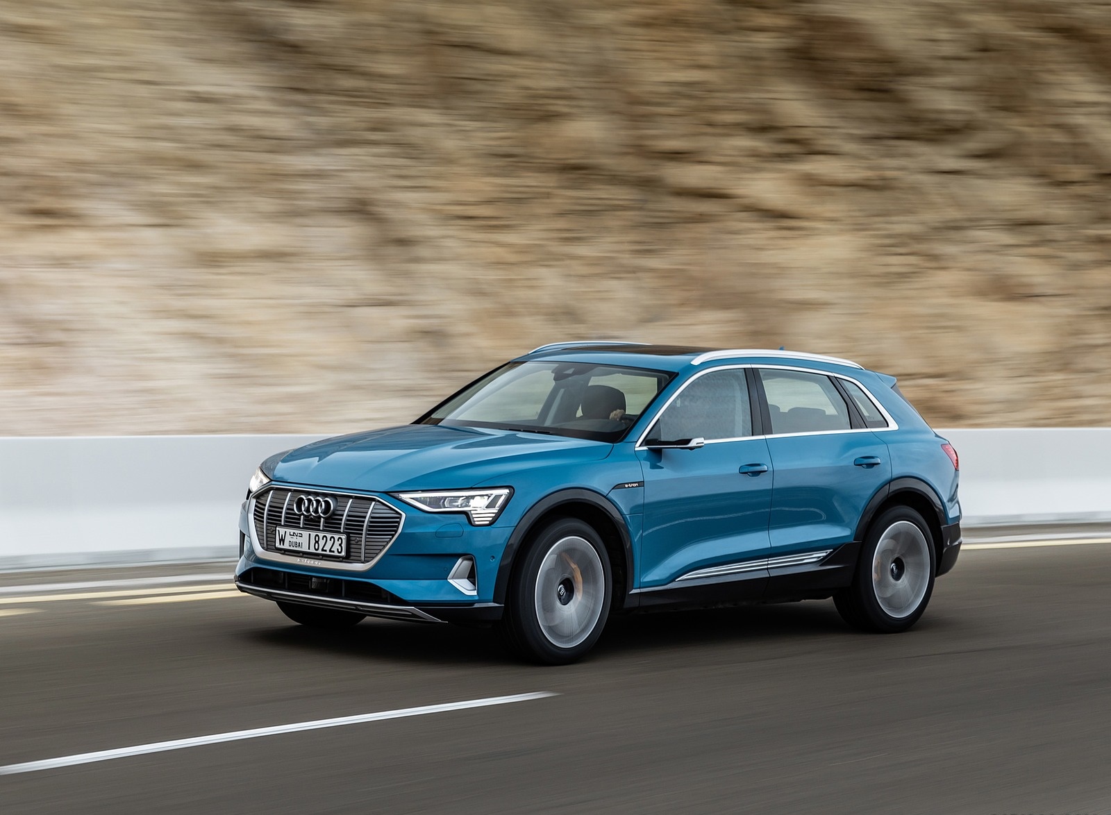 2019 Audi e-tron (Color: Antigua Blue) Front Three-Quarter Wallpapers #55 of 234