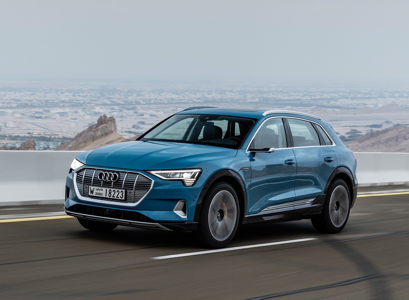 2019 Audi e-tron (Color: Antigua Blue) Front Three-Quarter Wallpapers #65 of 234