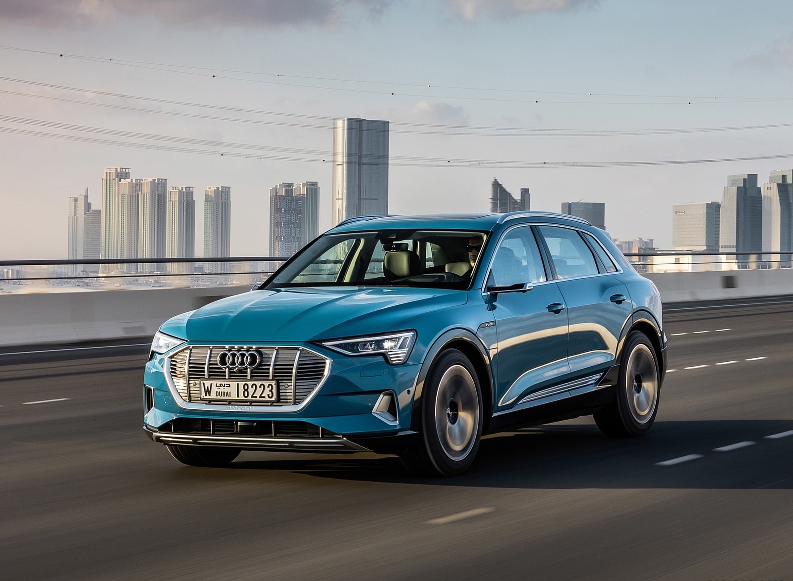 2019 Audi e-tron (Color: Antigua Blue) Front Three-Quarter Wallpapers #89 of 234