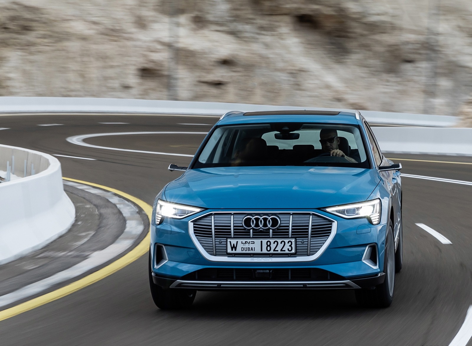 2019 Audi e-tron (Color: Antigua Blue) Front Wallpapers #58 of 234