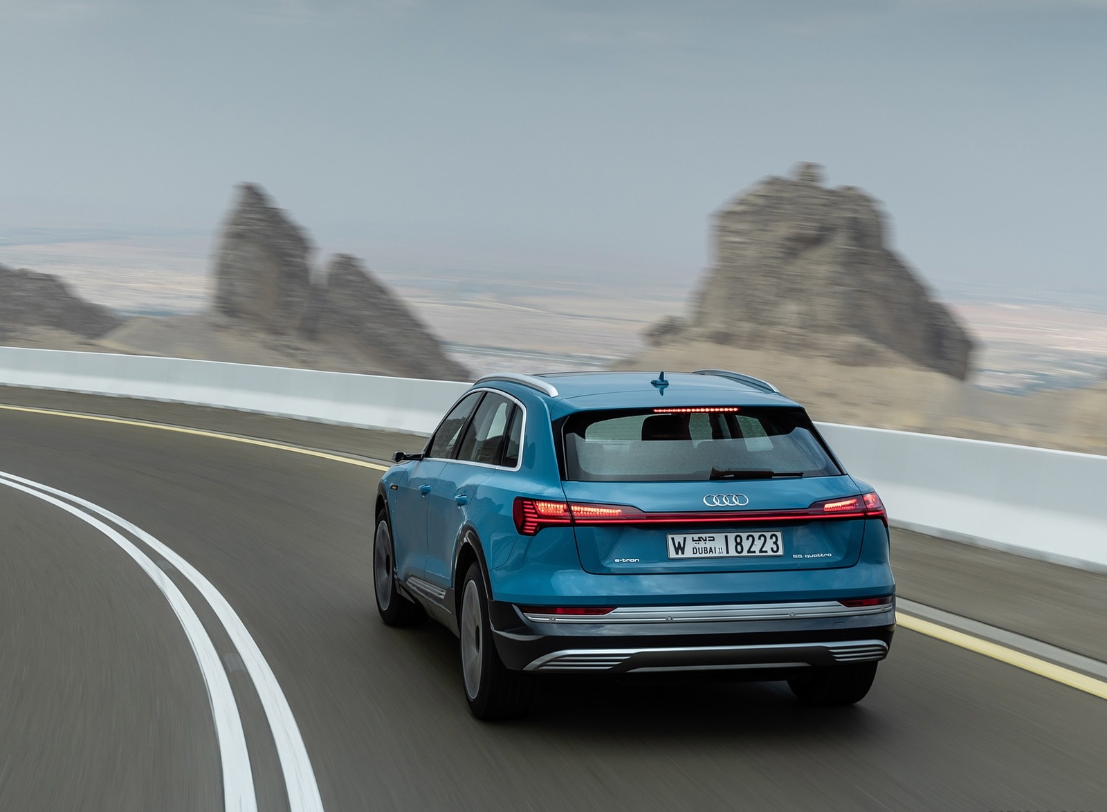 2019 Audi e-tron (Color: Antigua Blue) Rear Wallpapers #72 of 234