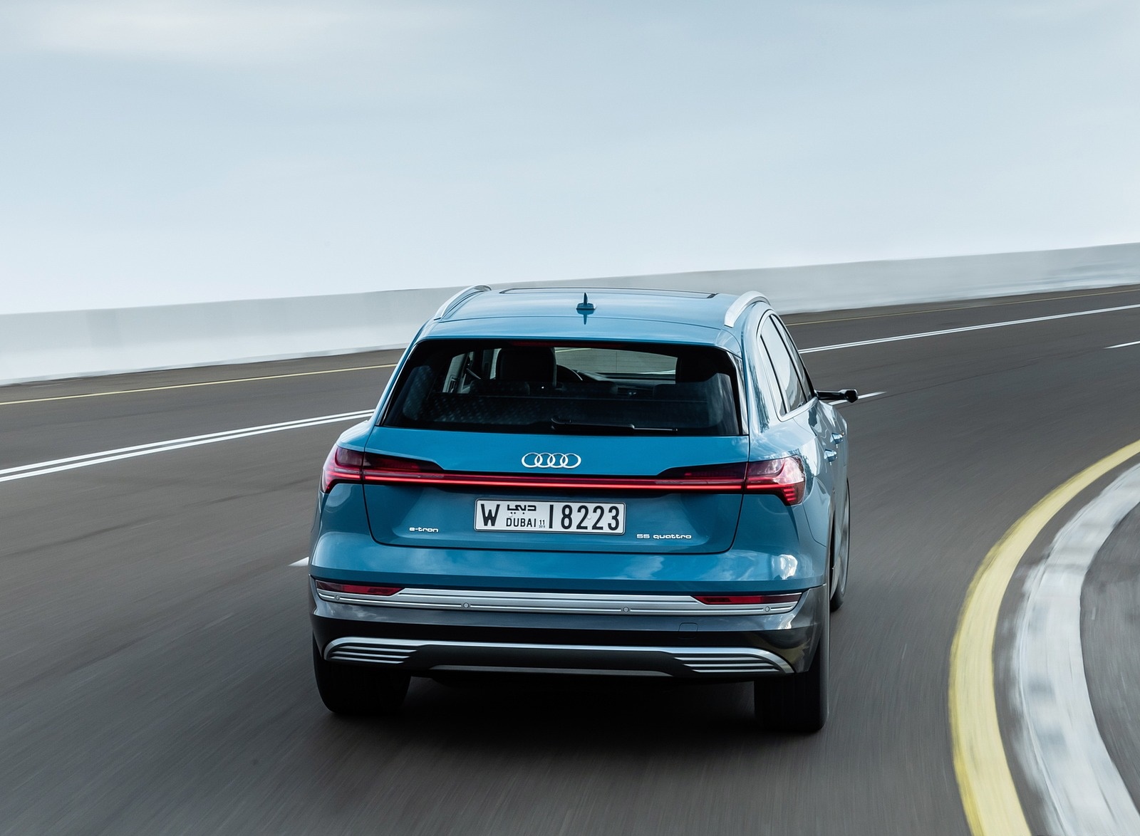 2019 Audi e-tron (Color: Antigua Blue) Rear Wallpapers #74 of 234