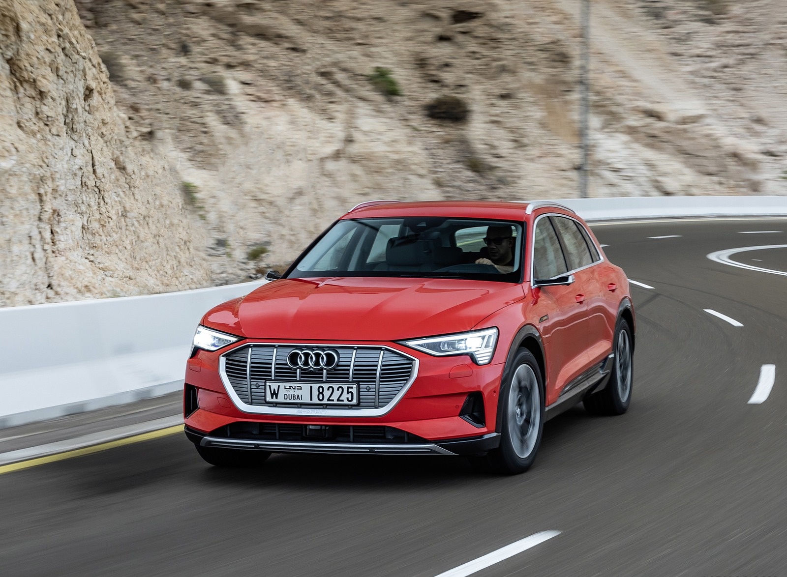 2019 Audi e-tron (Color: Catalunya Red) Front Three-Quarter Wallpapers #16 of 234