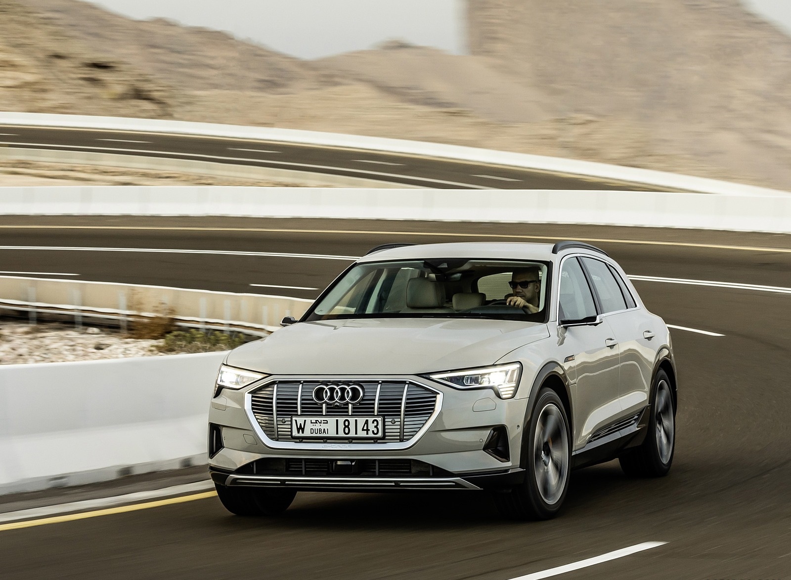 2019 Audi e-tron (Color: Siam Beige) Front Three-Quarter Wallpapers #149 of 234