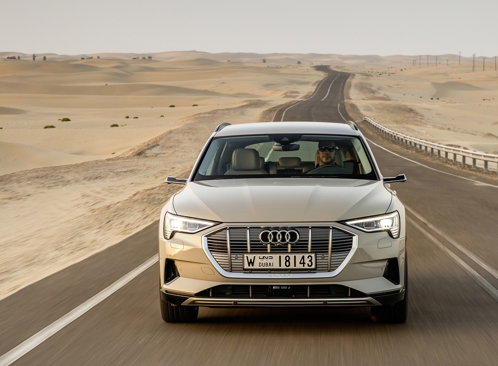 2019 Audi e-tron (Color: Siam Beige) Front Wallpapers #152 of 234