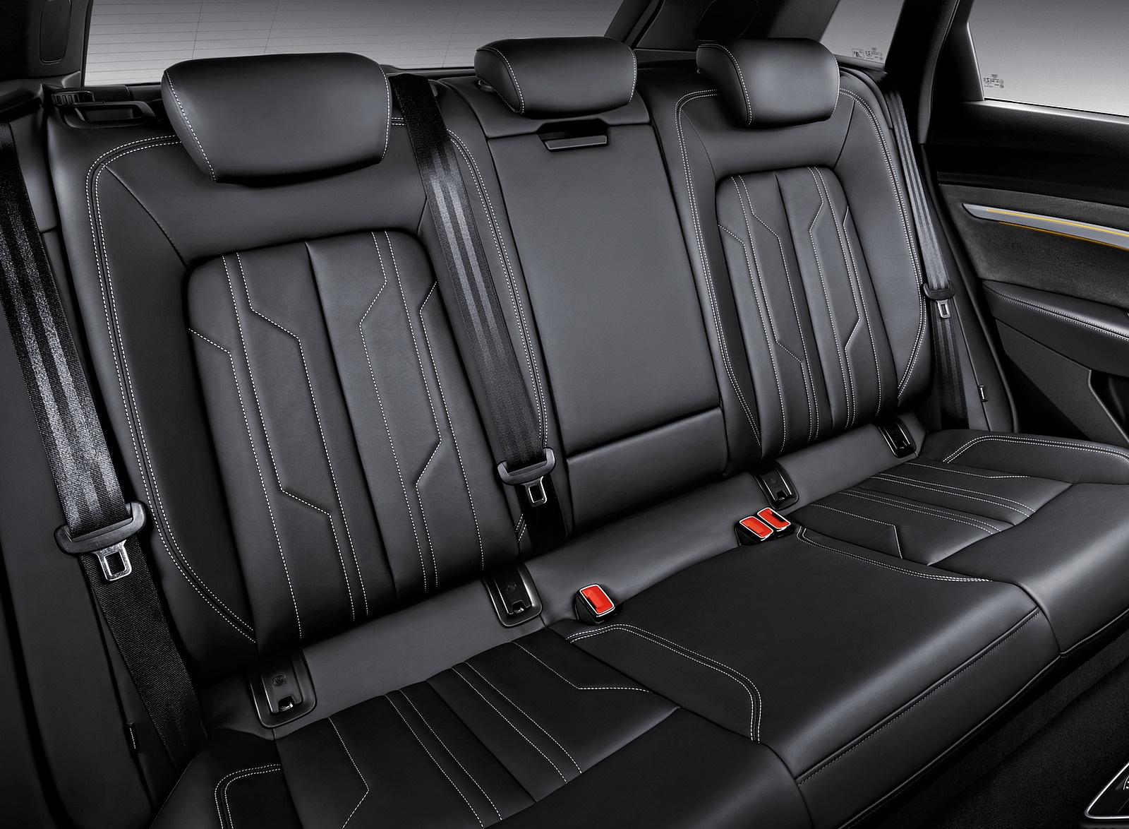 2019 Audi e-tron Electric SUV Interior Rear Seats Wallpapers #133 of 234
