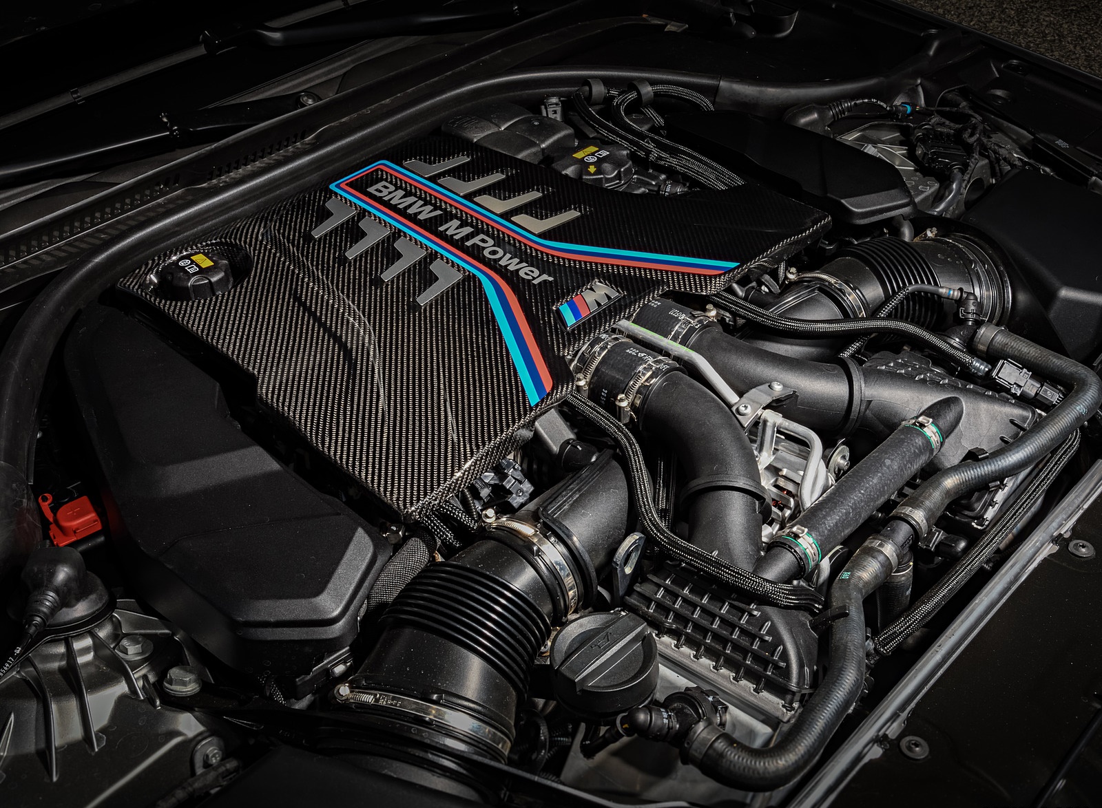 BMW m5 f90 мотор