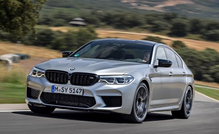 2019 BMW M5 Competition Front Three-Quarter Wallpapers 450x275 (25)