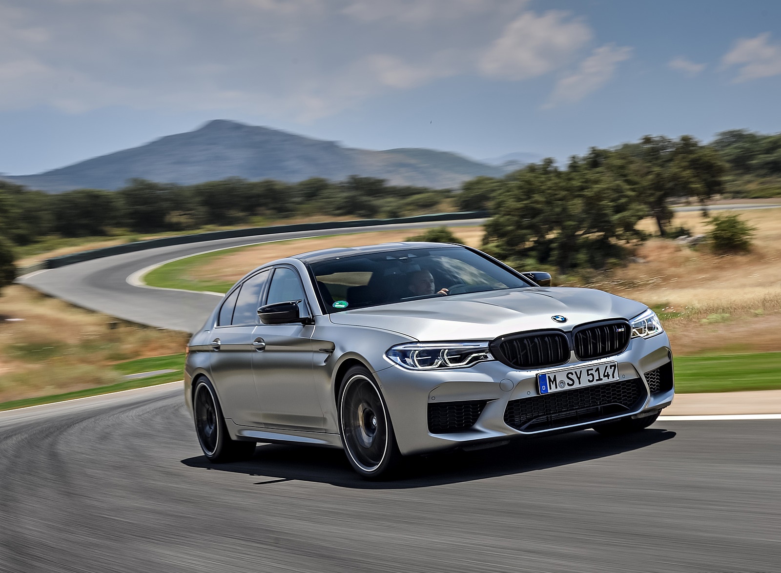 2019 BMW M5 Competition Front Three-Quarter Wallpapers #24 of 95