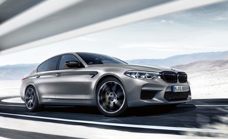 2019 BMW M5 Competition Front Three-Quarter Wallpapers 450x275 (2)