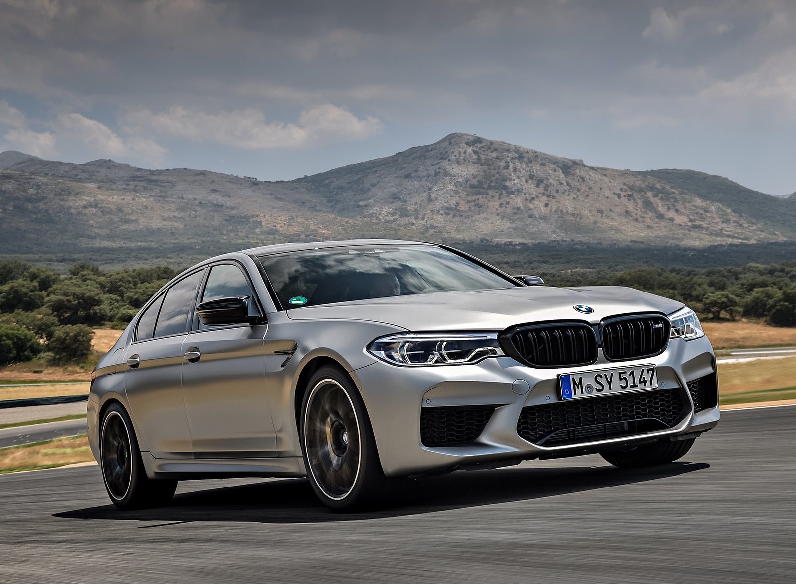 2019 BMW M5 Competition Front Three-Quarter Wallpapers #23 of 95